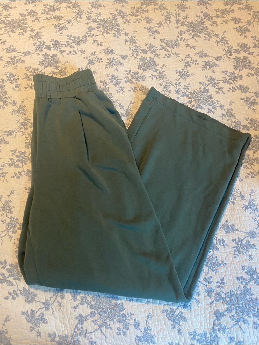 Varley DoubleSoft The Extra Wide Leg Pant 29.5 Dark Forest Size Small